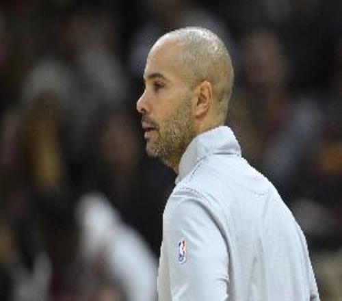 Shams：籃網(wǎng)與主帥費(fèi)爾南德斯及整個(gè)教練組簽下多年的續(xù)約合同