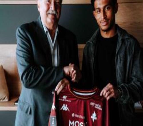 為救女友全身嚴(yán)重?zé)齻?！梅斯官方：與19歲小將簽下第一份職業(yè)合同