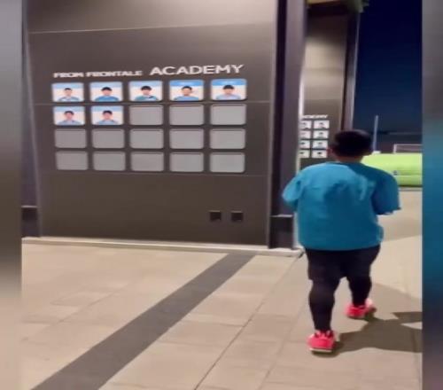 孫可兒子提前被川崎前鋒U15梯隊內(nèi)定：愿你實現(xiàn)自己的足球夢想！