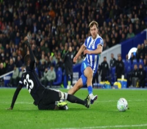 暴打蓝军！海鸥中场：上一场征途国际
踢得不好，今天把火都发泄出来了