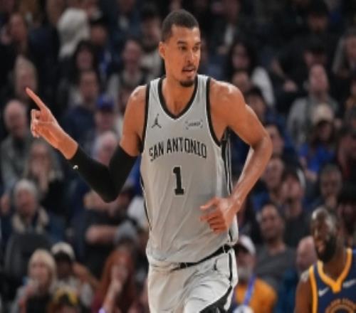 媒體人：文班亞馬天賦頂級他只要不受傷很快就會統(tǒng)治NBA