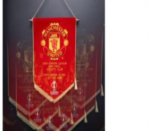 莫挨老子！歐聯(lián)官方曬曼聯(lián)圖遭嫌棄：離我們遠(yuǎn)遠(yuǎn)的，去找切爾西！