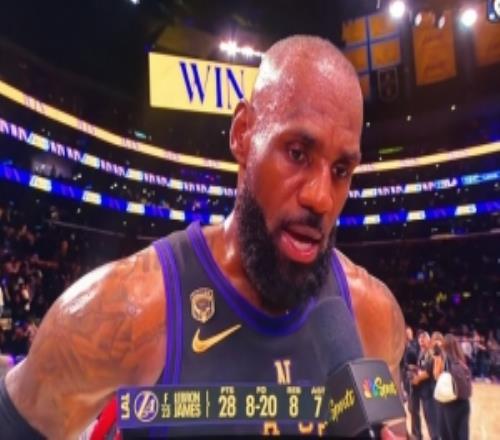 詹姆斯：我们清楚火箭会带着绝望感打G2我们必须比他们更加拼命