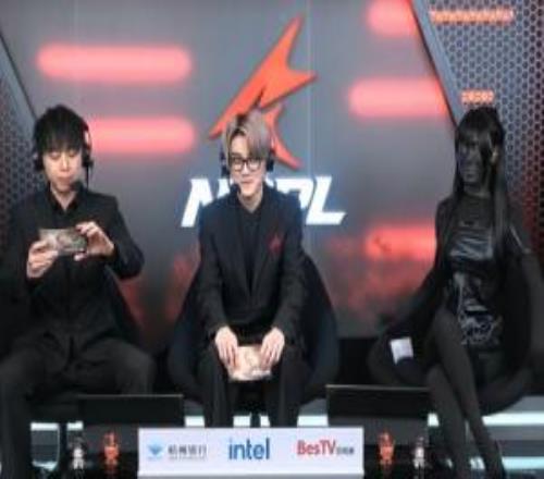 頂流主播力挺國內(nèi)美女解說！此前被指賣肉后涂黑全身反擊