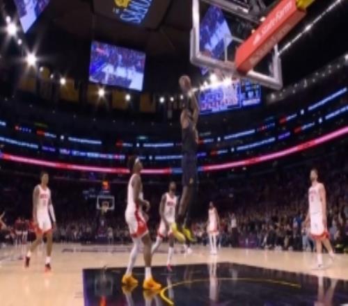 管澤元看火箭02落后：季后賽幾個扣籃這老頭41烏度卡最后暫停都不叫