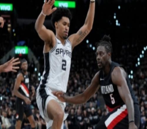 文班腦震蕩，霍樂迪給馬刺上課