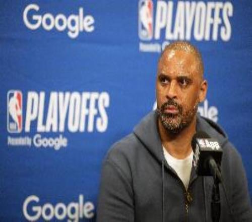 路威：針對雷迪克的調(diào)整烏度卡未做出應(yīng)對沒能限制湖人任何戰(zhàn)術(shù)