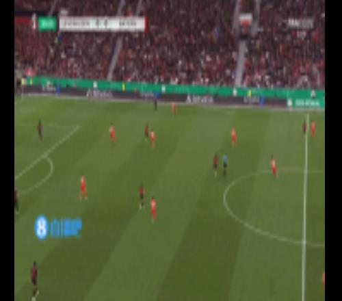 這射術(shù)無敵！凱恩禁區(qū)內(nèi)接球調(diào)整抽射球門上角得手，拜仁10藥廠