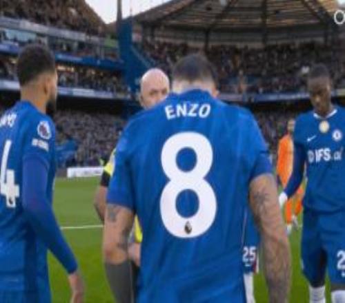 做法是吧切爾西賽前“包圍”主裁后英超5連敗+主帥羅塞尼爾下課