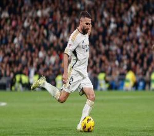 TA：阿韋洛亞和卡瓦哈爾確實(shí)有矛盾，后者目前出場(chǎng)順位低于阿諾德