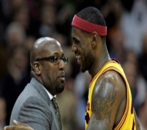 尼克楊：若老詹像喬科一樣有禪師能拿幾冠老詹相當于自己執教