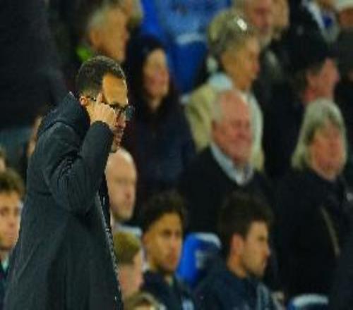 衛(wèi)報(bào)：切爾西目前展開(kāi)俱樂(lè)部?jī)?nèi)部評(píng)估，羅塞尼爾已然瀕臨下課邊緣