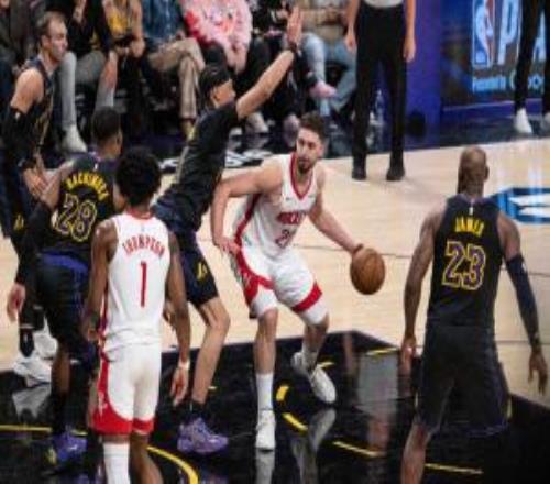 抽象火箭媒體人：申京對位艾頓&海斯17中5系列賽勾射21中4