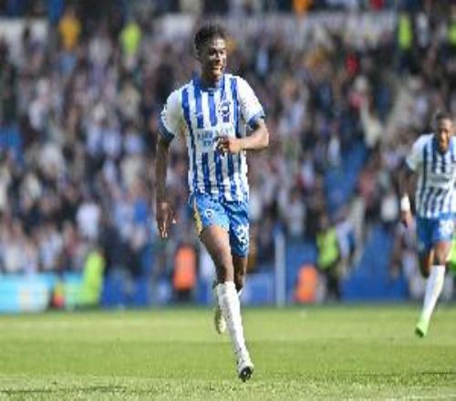 TA：曼聯持續關注巴萊巴但只愿花5000萬鎊，中衛有意范德芬