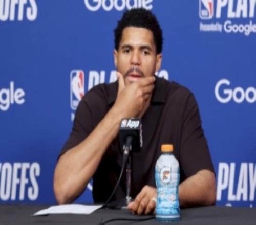 【完整版】哈里斯：防守帶動(dòng)了進(jìn)攻打破季后賽主場連敗感覺很棒