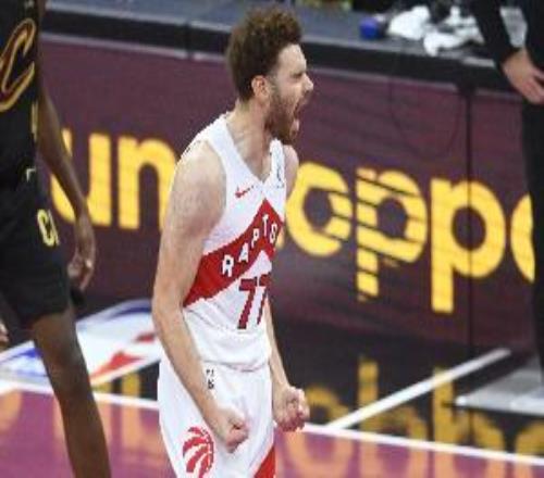 這么來勁巴特爾常規賽對陣騎士8投8中今天5中5砍下14分