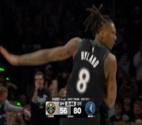 殺人誅心！海蘭德弧頂超遠(yuǎn)三分球繼續(xù)轟進分差仍有24分