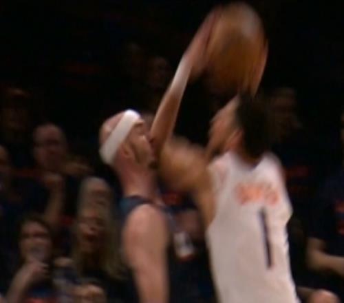 布克：都針對(duì)我約基奇打到迪文面部但掘金挑戰(zhàn)！改判迪文犯規(guī)