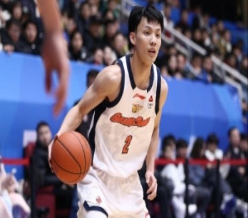 中規中矩！徐杰三分9中4得12分1板3助&5犯離場正負值+9