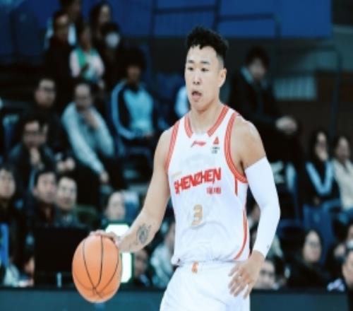 本賽季MVP賀希寧7記三分球轟下29分7板3助1斷