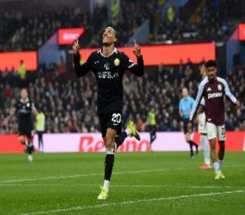 因大腿傷勢(shì)已缺席兩場(chǎng)，記者：若昂佩德羅周四參加了切爾西訓(xùn)練