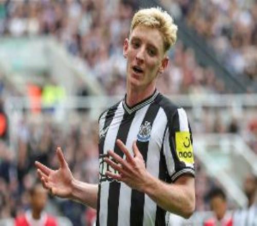 郵報：戈登因傷缺戰(zhàn)阿森納，他是今夏最可能被紐卡套現(xiàn)球員之一