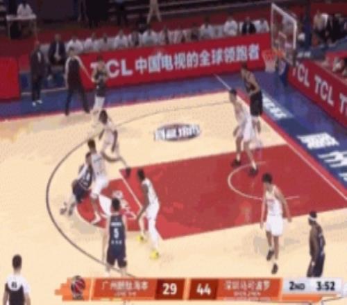 十佳球！威金顿突破空中不看人脑后抛传助飞徐昕空接暴扣