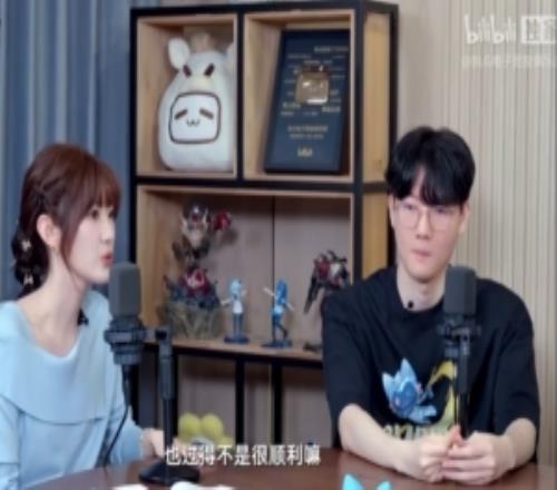 Viper：常規(guī)賽就是試一下BP和玩法的，不能說輸一天就完蛋了