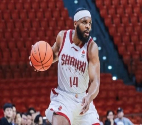 相当高效！奈特23分钟16中13狂砍41分7板8助三分4中3&罚球15中12