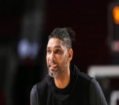 石佛知天命祝馬刺五冠支柱、75大巨星鄧肯50歲生日快樂！