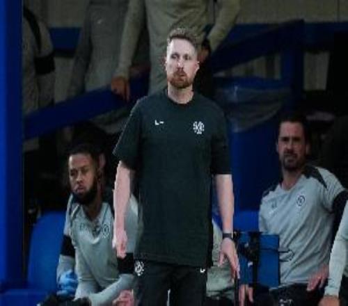 記者：麥克法蘭是冉冉升起的教練新星，尚未獲得PRO教練執(zhí)照