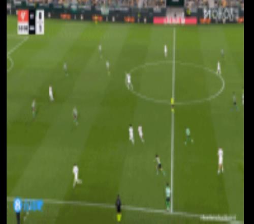 可惜了！阿諾德外腳背傳中，姆巴佩瀟灑側勾破門越位在先被吹