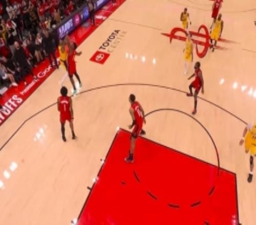 还有悬念！斯玛特抢断直接造成三分犯规三罚全中分差3分