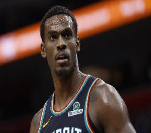 前兩戰(zhàn)場(chǎng)均僅7次出手！活塞主帥：要給杜倫創(chuàng)造更多的觸球機(jī)會(huì)