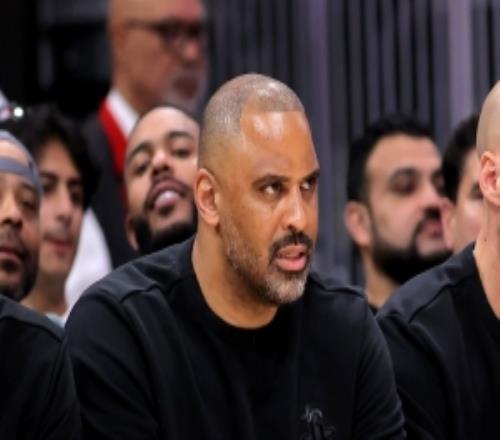 解說：火箭的戰(zhàn)績夠跟老板交差了現(xiàn)實(shí)來說烏度卡和斯通都動不了