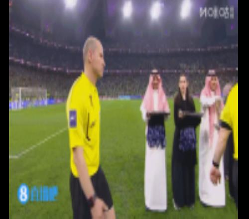 擔任亞冠精英聯賽決賽四官！馬寧領取紀念獎牌，樸智星任頒獎嘉賓