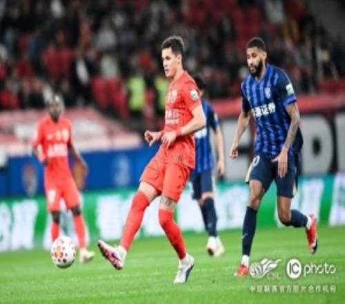 上海海港4比0武漢三鎮(zhèn)，感謝球迷們不遺余力的吶喊助威