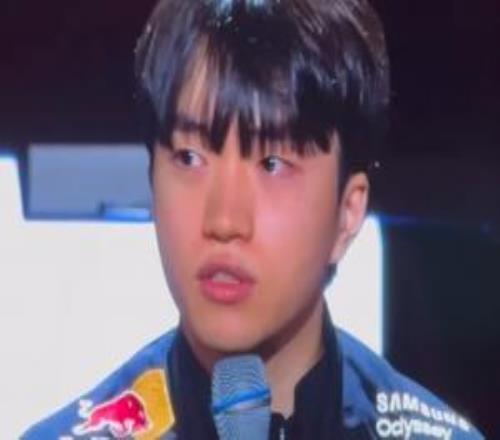 Keria含淚談與T1續(xù)約三年：相信與T1走下去一定能實(shí)現(xiàn)夢想與目標(biāo)