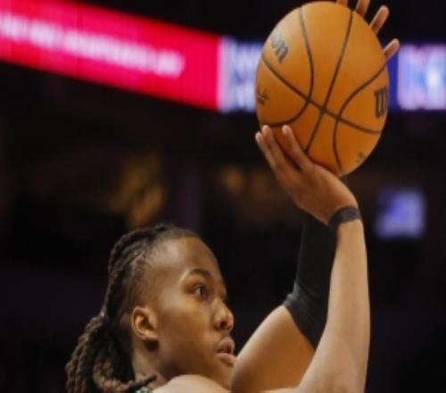 火箭不需要！道蘇姆內(nèi)外開花7中5砍半場(chǎng)最高16分