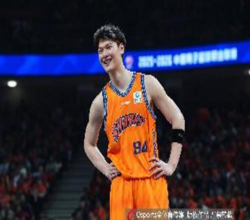 記者：替王哲林感到遺憾他完全配得上一個二陣的名額