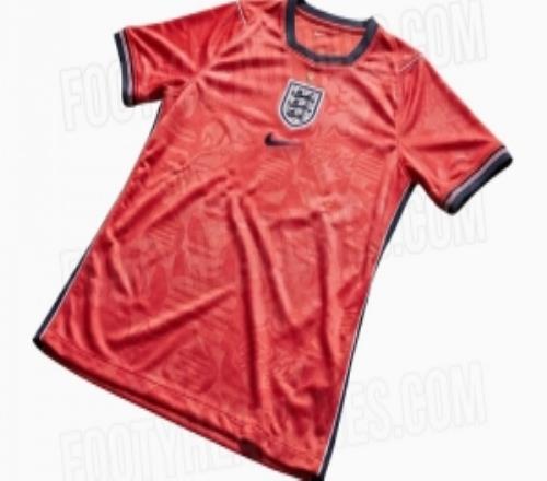 在紐約買英格蘭球衣比本土便宜，球迷：可算薅到美加墨的羊毛了