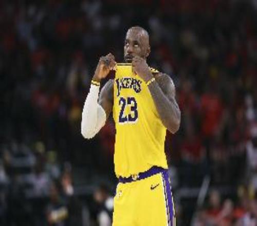 阿里納斯：所謂關鍵時刻掉鏈子的老詹卻在這個年紀仍有關鍵表現