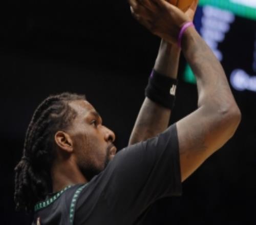 就是很好用！納茲里德13中7得17分9板2助1斷1帽正負值+14最高