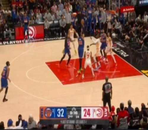 你慌什么唐斯接底線球超絕大空位不中&補籃再丟