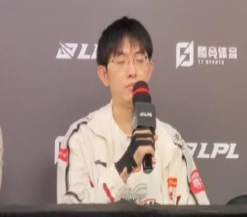 Flandre：第三局虽然我们劣势后期对面阵容其实整体是不如我们的