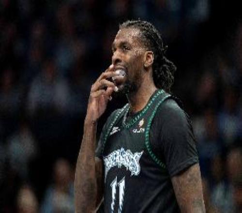 替補(bǔ)火力！納茲里德半場8投5中&三分3中1得到11分3板1助1帽