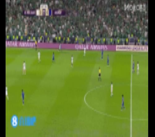 跳起來給你一頭！吉達國民后衛頭頂比自己高出一頭的對手直紅離場