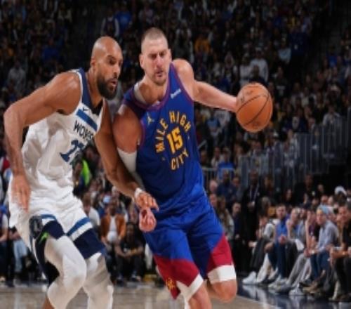 限制約基奇！芬奇：戈貝爾貢獻(xiàn)了一些我見過的最好的1對1防守表現(xiàn)