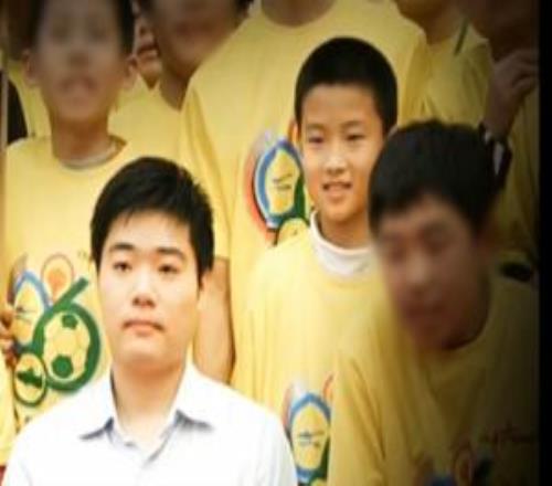 傳承！丁俊暉轉(zhuǎn)發(fā)趙心童合影：少年已站在舞臺(tái)中央，繼續(xù)走下去！