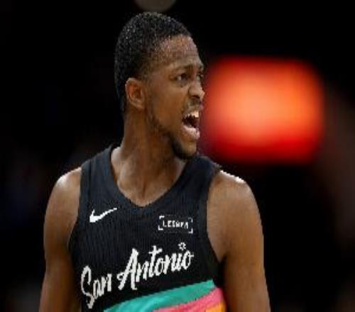 高效全能！福克斯17中11貢獻28分6板7助1斷2帽正負值+21